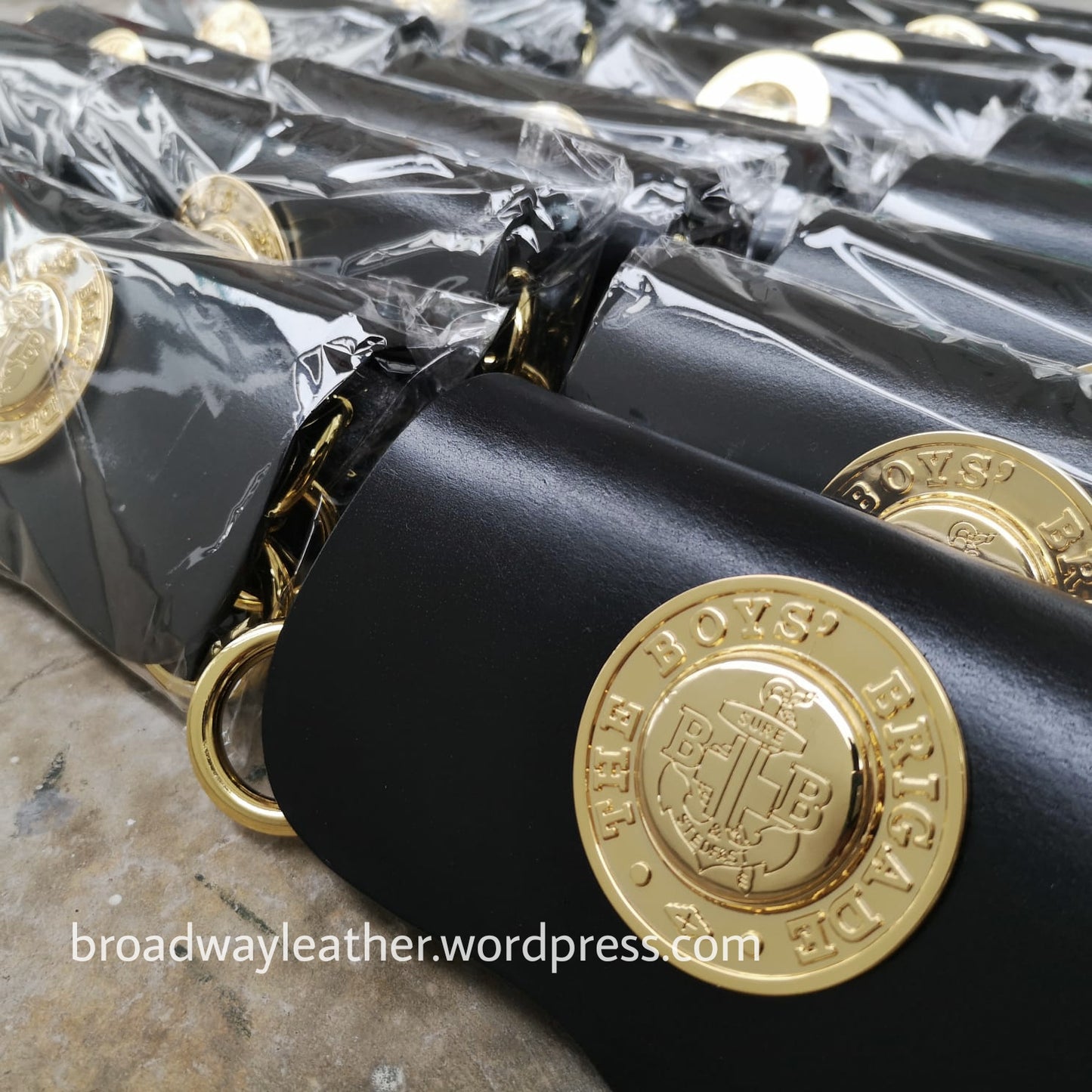 leather ammunition pouch of the boys' brigade uniform