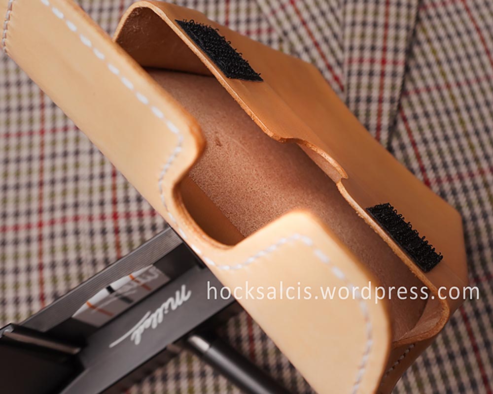 Personalized custom leather golf putter head covers