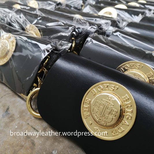 leather ammunition pouch of the boys' brigade uniform