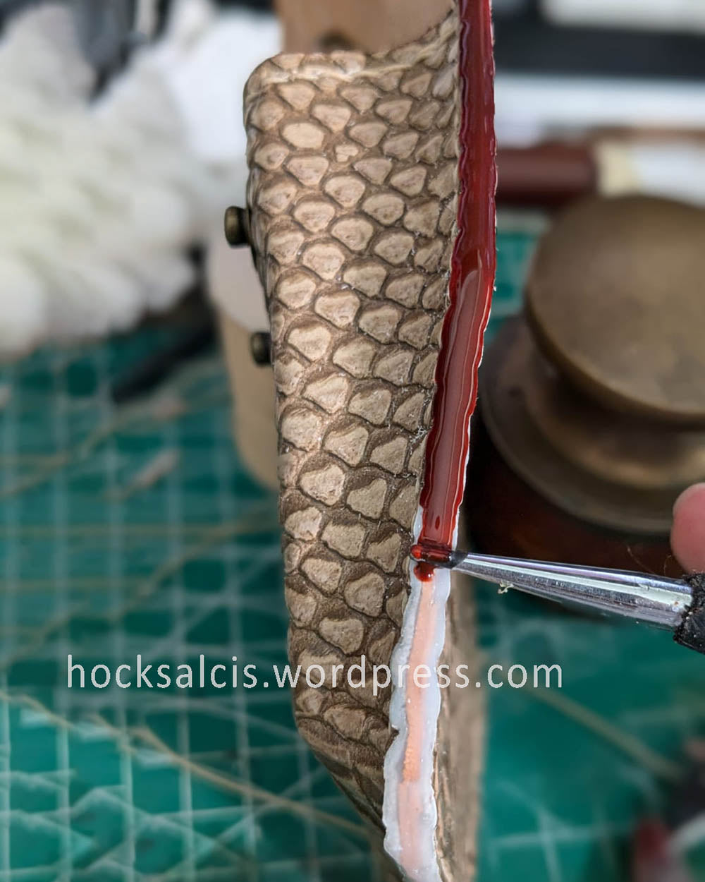 Python skin wet formed leather mallet putter golf head covers beige