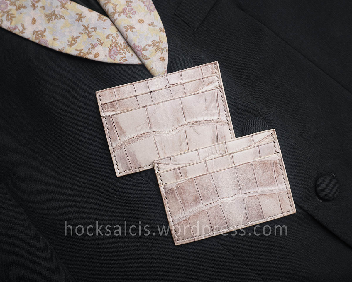 Himalayan crocodile leather card holder