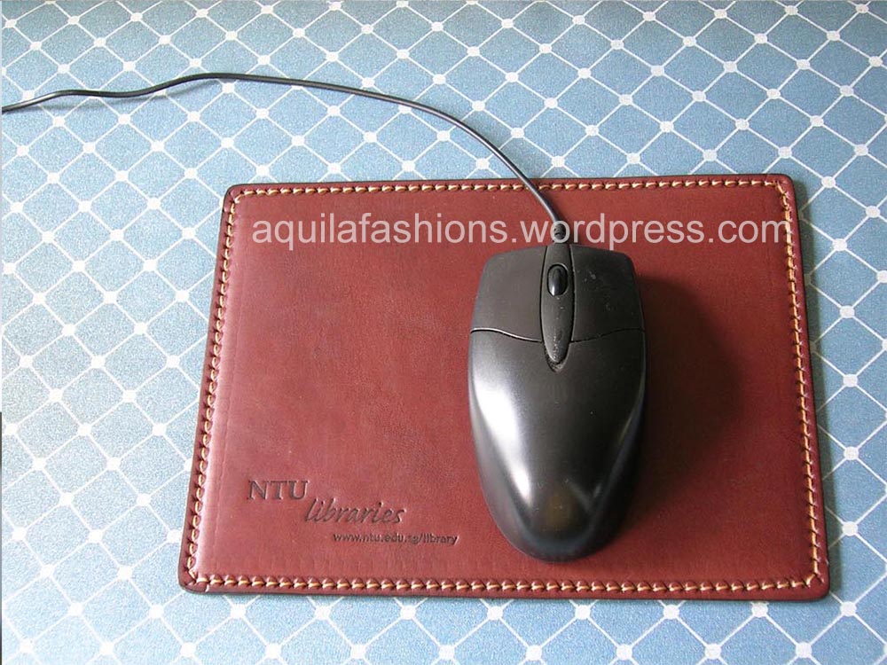 Aquila Brown Leather Mousepad